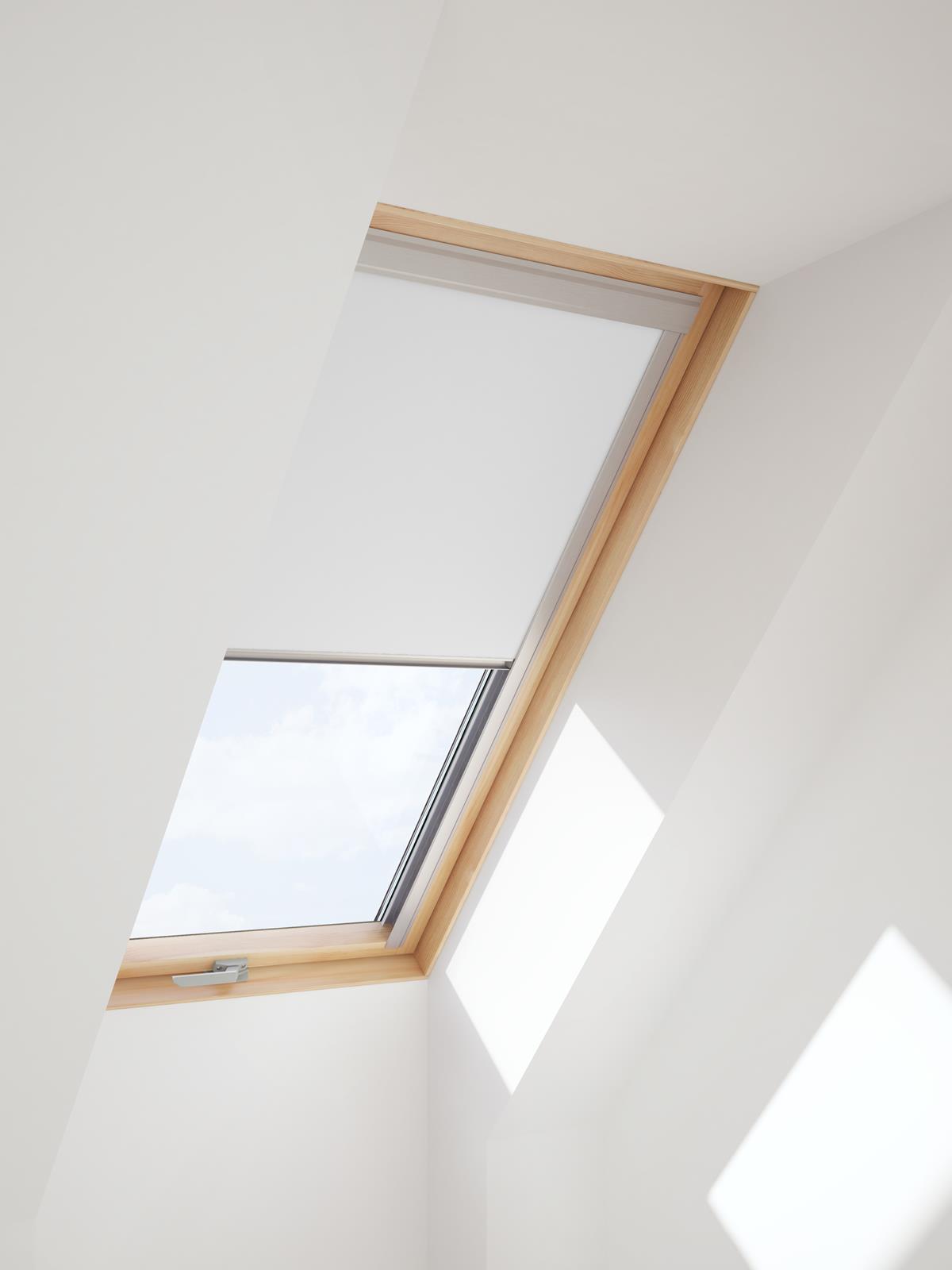 Store VELUX blanc pour chambre