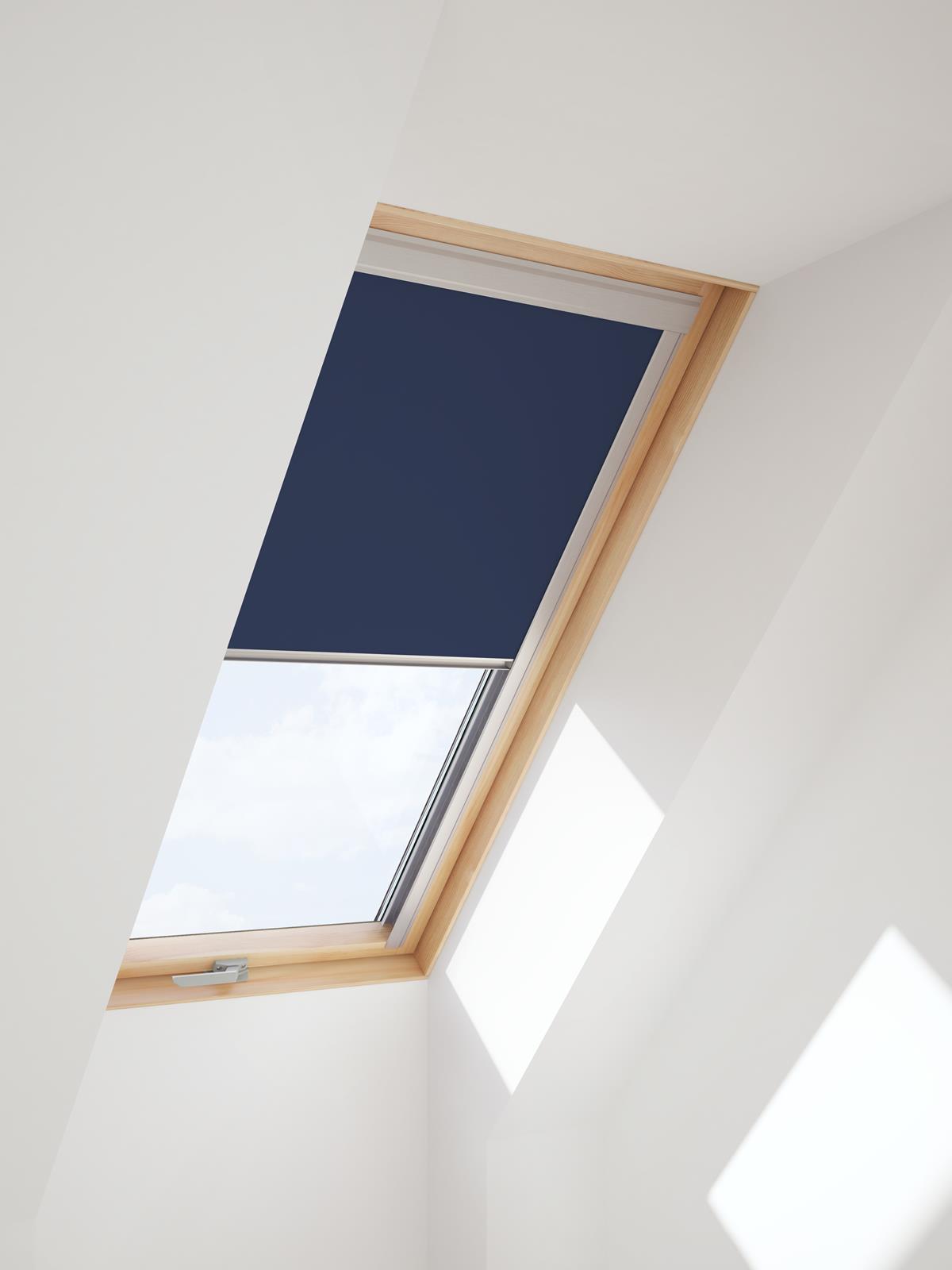 Store VELUX bleu pour chambre