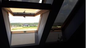 Store pare-soleil pour fenêtre de toit FAKRO, Artens et OptiLight