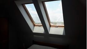 Store pare-soleil pour fenêtre de toit FAKRO, Artens et OptiLight