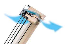 Fenêtre de toit FAKRO FTP-V P50 APMX | GreenView | Triple vitrage | Bois