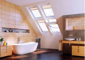 Fenêtre de toit FAKRO PTP-V U4