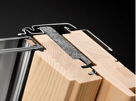 Fenêtre intelligente VELUX INTEGRA+ GLL | Finition bois massif