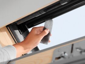 Fenêtre intelligente VELUX INTEGRA+ GLL | Finition bois massif