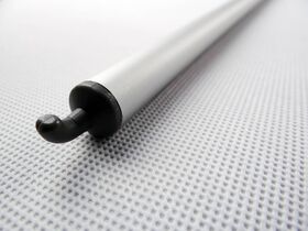 Bâton télescopique pour manier les stores extérieurs Skylight