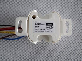 Interface pour bouton poussoir mural externe VELUX INTEGRA KLF 050