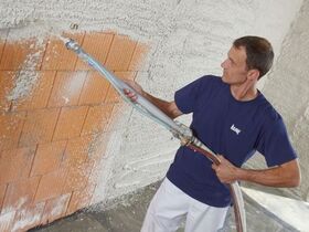 Knauf MP75 light, enduit à base de plâtre allégé, application mécanique