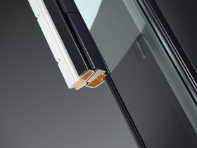 Fenêtre isolantes à ouverture latérale VELUX GXU 0050