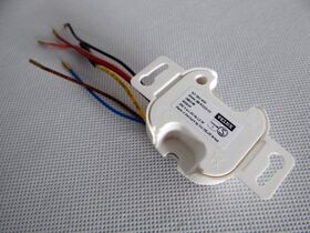 Interface pour bouton poussoir mural externe VELUX INTEGRA KLF 050