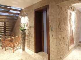 ARENA 01, Plaquette de parement intérieur en gypse