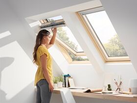 Fenêtre de toit VELUX GZL 1051 | Finition bois massif