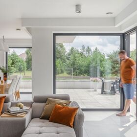 Fenêtre en PVC VEKA Perfectline VP70