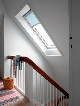 Fenêtre de toit VELUX GLU 0051 | Finition EverFinish - Le blanc éternel