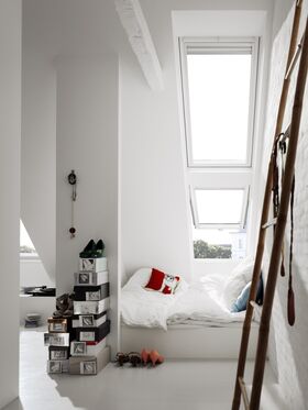 Fenêtre de toit VELUX GPU 0066 | Finition EverFinish - Le blanc éternel