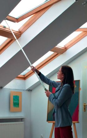 FAKRO ZST | Bâton télescopique pour les fenêtres de toit FAKRO ✓ Compatible avec ARTENS et OptiLight